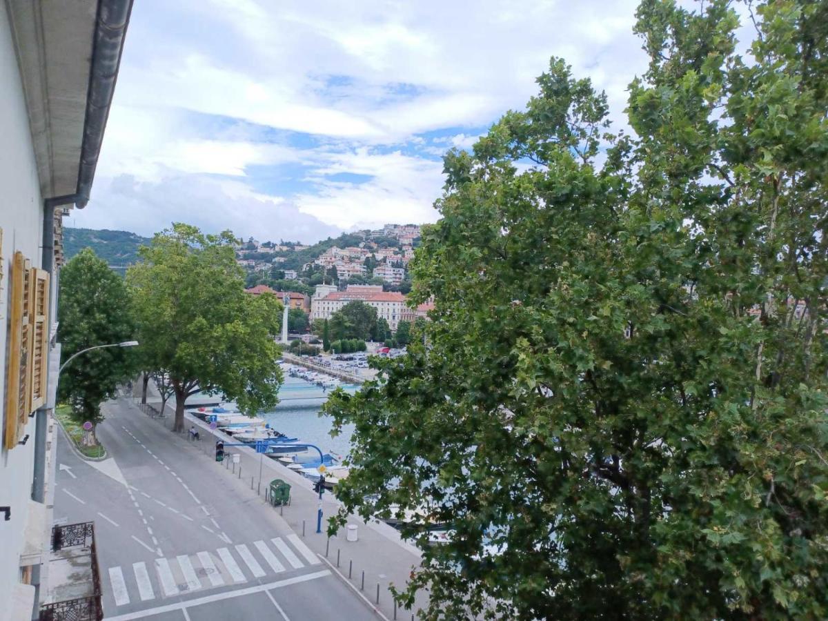 In The Centar Of Rijeka Apartman Kültér fotó